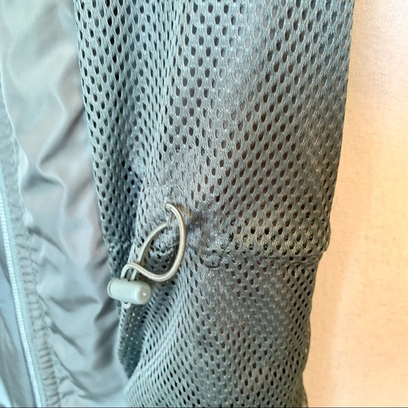 ATHLETIC WORKS Hooded Kids’ Lightweight Rain Jacket—SZ. L (12-14) - Picture 15 of 15